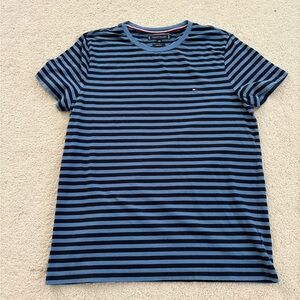 Tommy Hilfiger Men's Navy and Black Striped Tee